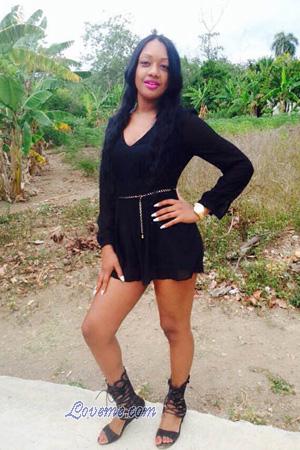 161214 - Trinidad Age: 34 - Dominican Republic