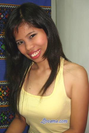 92382 - Cherlyn Age: 28 - Philippines